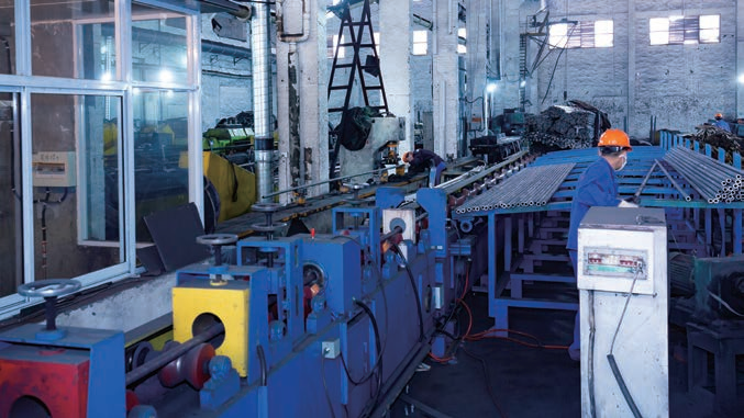 超越标准：天展如何根据您的工况定制特殊材质与性能的无缝钢管？