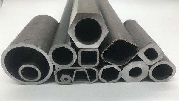 无缝钢管壁厚偏差对制造会有什么影响？