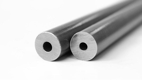 为什么无缝钢管能承受更高压力？揭秘其承压原理